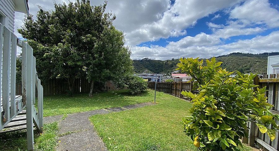  at 15 Clapham Grove, Stokes Valley, Lower Hutt, Wellington