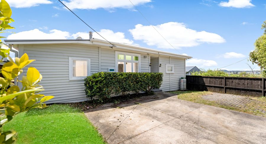  at 14A Divich Avenue, Te Atatu South, Auckland