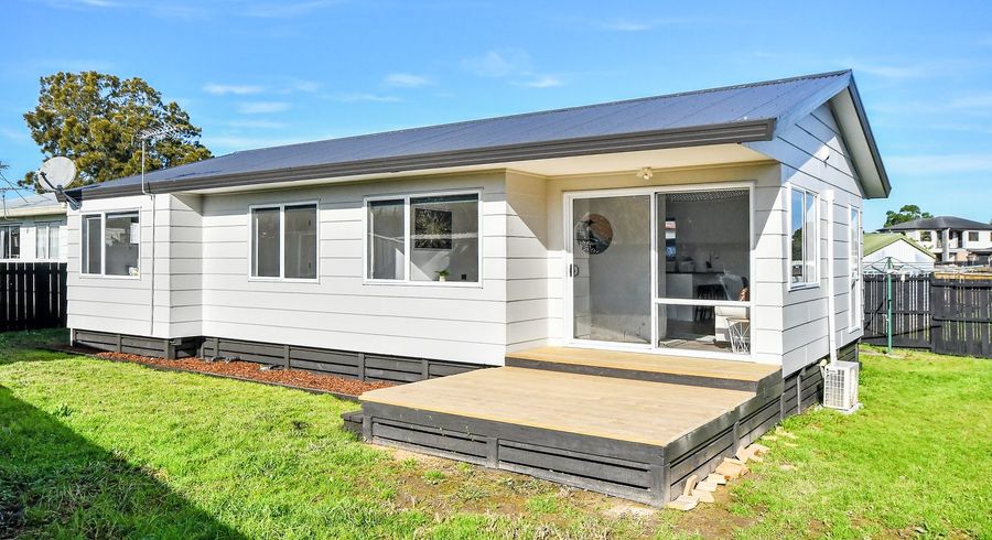  at 1/5 Navigator Place, Papatoetoe, Auckland