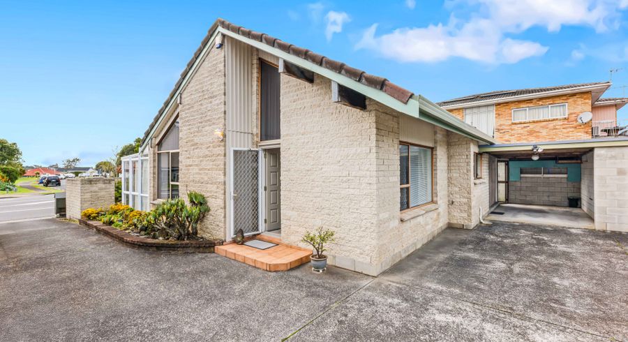  at 1/25 Akoranga Drive, Northcote, North Shore City, Auckland