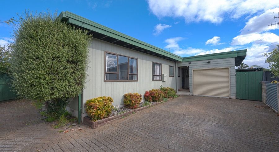  at 33 Duckworth Crescent, Greenmeadows, Napier