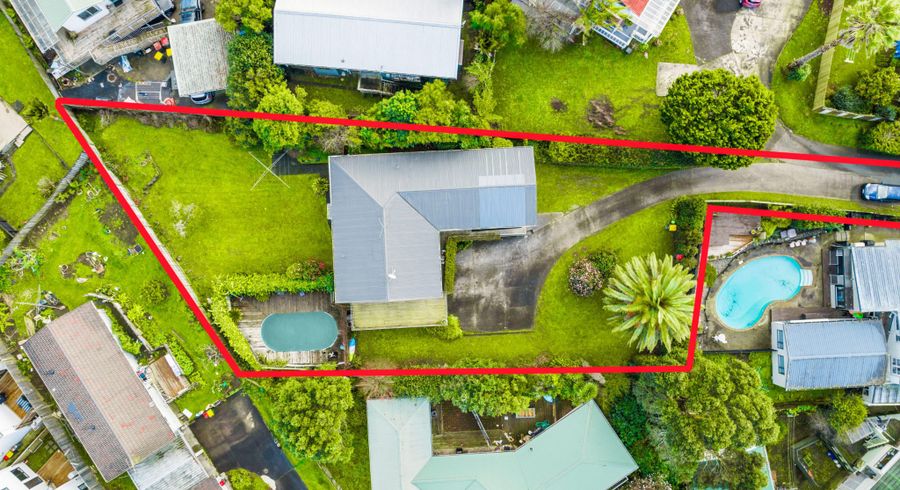  at 33 Chatsworth Crescent, Pakuranga Heights, Manukau City, Auckland