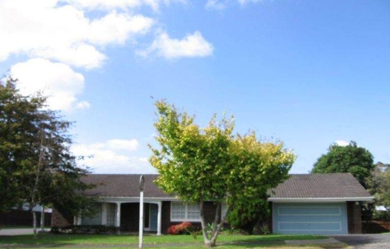  at 5 Glenmore Road, Sunnyhills, Manukau City, Auckland