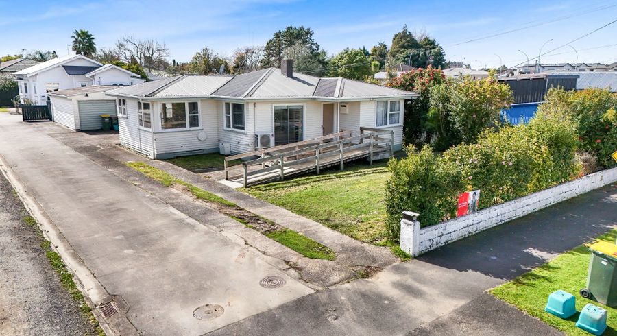  at 11 Dinsdale Road, Dinsdale, Hamilton, Waikato