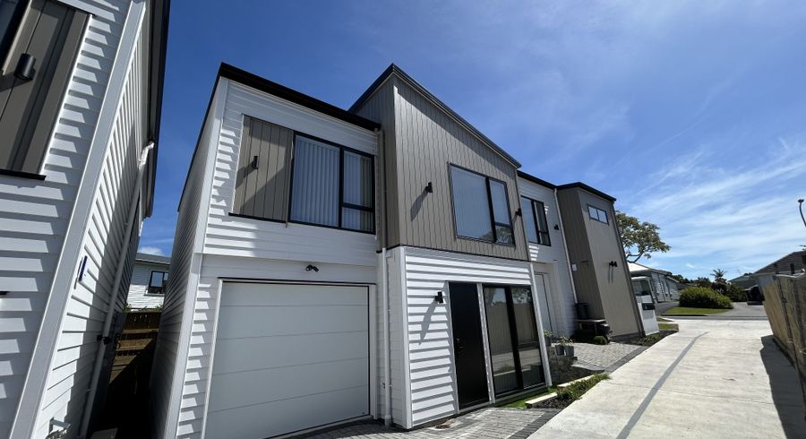  at 2/59 Howe Street, Howick, Manukau City, Auckland