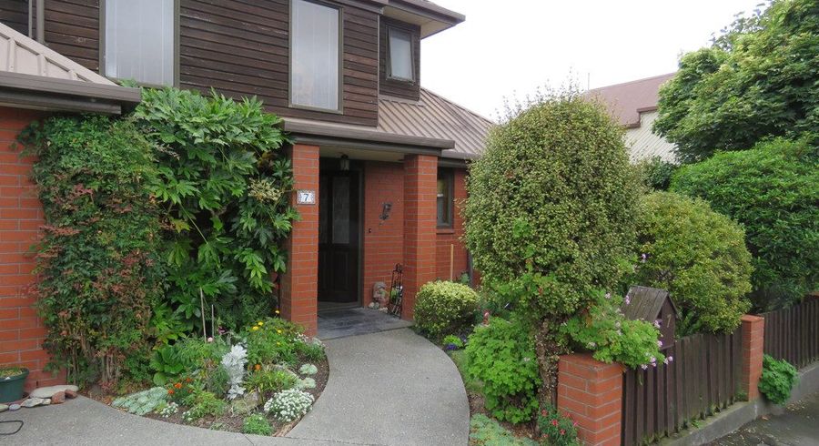  at 7 Derenzy Place, Avonhead, Christchurch City, Canterbury
