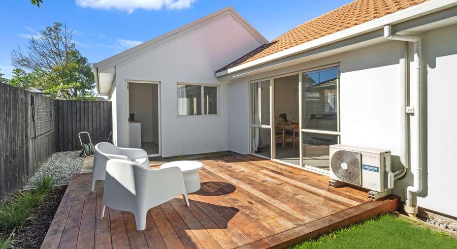  at 2f Broadbent Street, Riccarton, Christchurch City, Canterbury