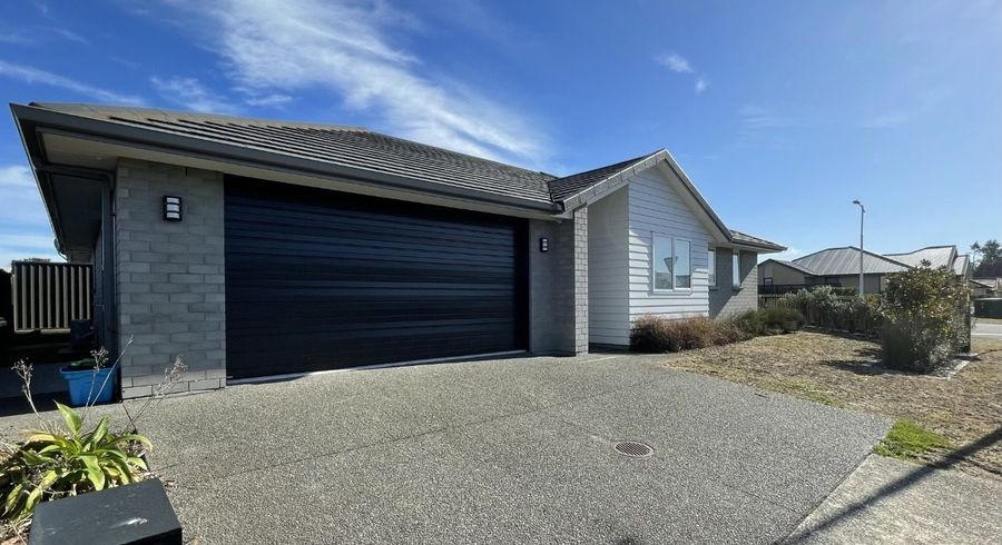  at 2 Muddle Lane, Pyes Pa, Tauranga, Bay Of Plenty