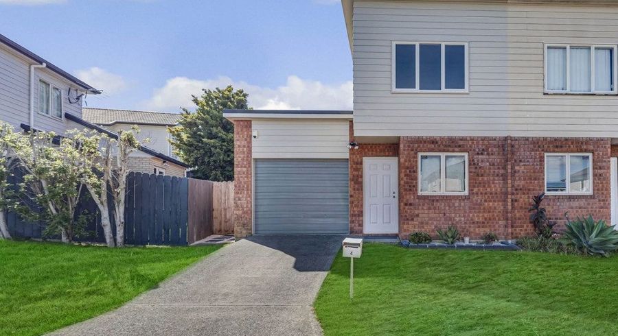  at 4 Brashier Circle, Sunnyvale, Auckland