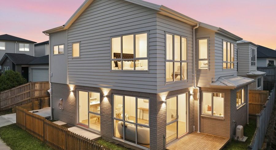  at 6A Kaimai Avenue, Massey, Waitakere City, Auckland