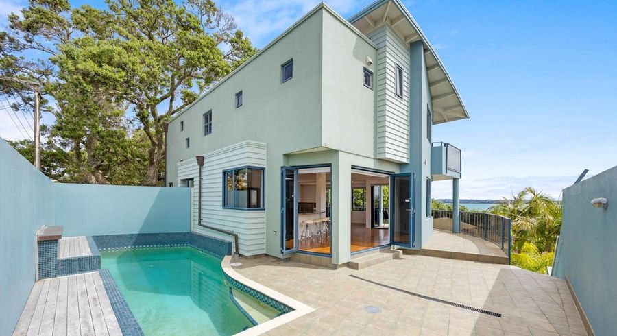  at 96 Harbour View Road, Point Chevalier, Auckland City, Auckland