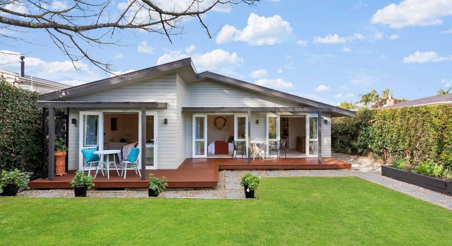 at 11 Janet Street, Sunnyhills, Manukau City, Auckland