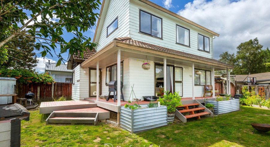  at 25b Memphis Grove, Totara Park, Upper Hutt, Wellington
