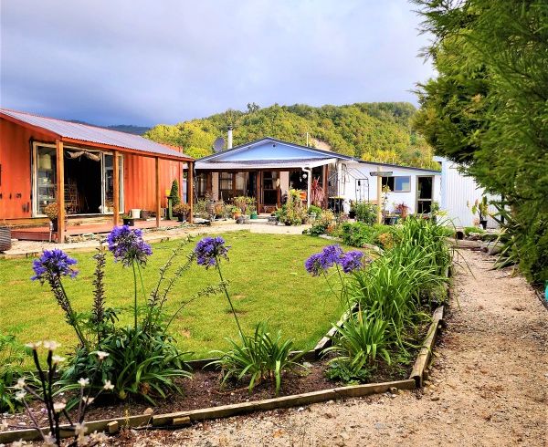  at 3 Hawes Street, Waimangaroa, Westport