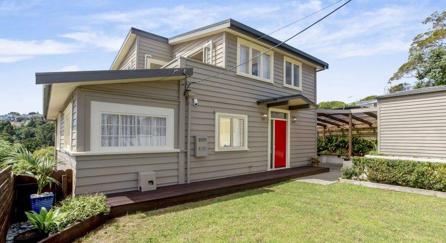  at 2/93 Island Bay Road, Beach Haven, Auckland