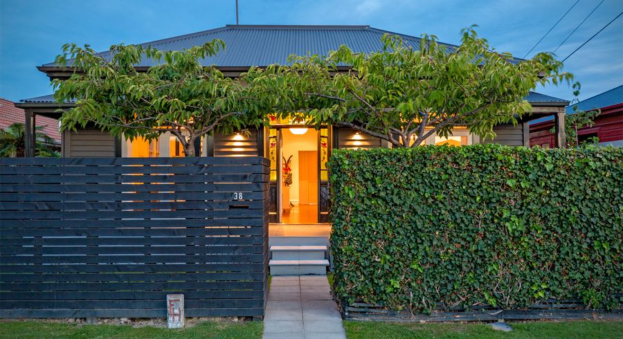  at 38 Leitch Street, Somerfield, Christchurch