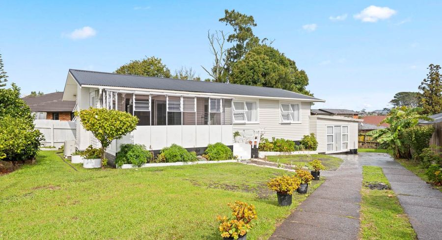  at 12 Ashbourne Place, Glendene, Waitakere City, Auckland