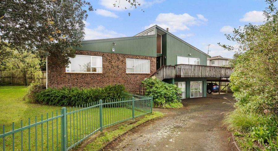  at 785 East Coast Road, Northcross, Auckland