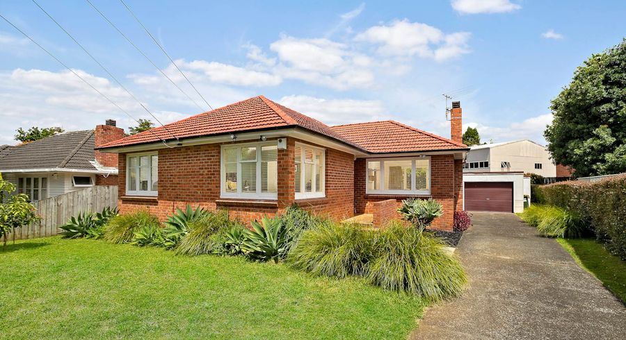  at 36 Te Koa Road, Panmure, Auckland