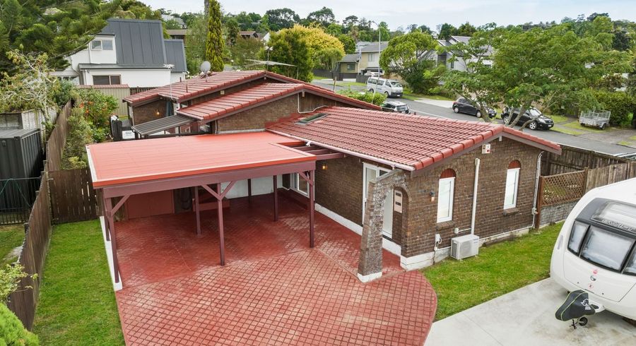  at 1 Sandiacre Way, Browns Bay, North Shore City, Auckland