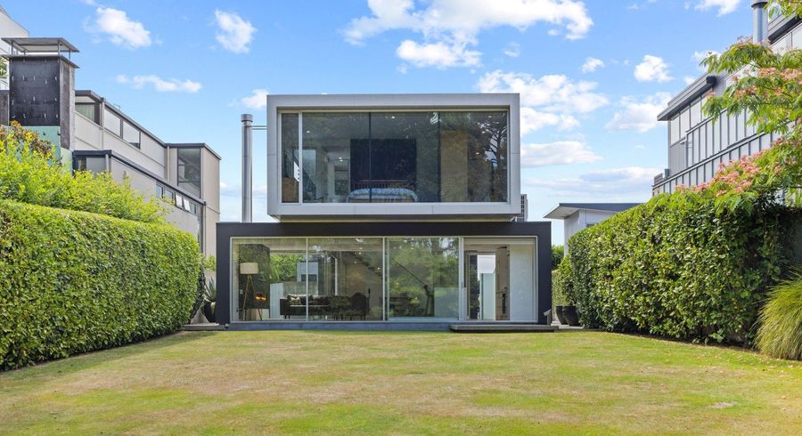  at 3 Millbank Lane, Merivale, Christchurch