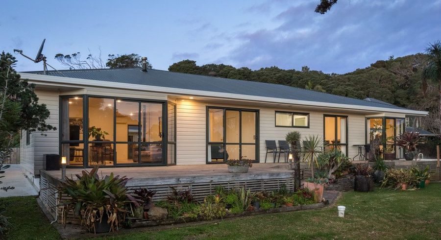  at 2 Valder Place, Waiomu