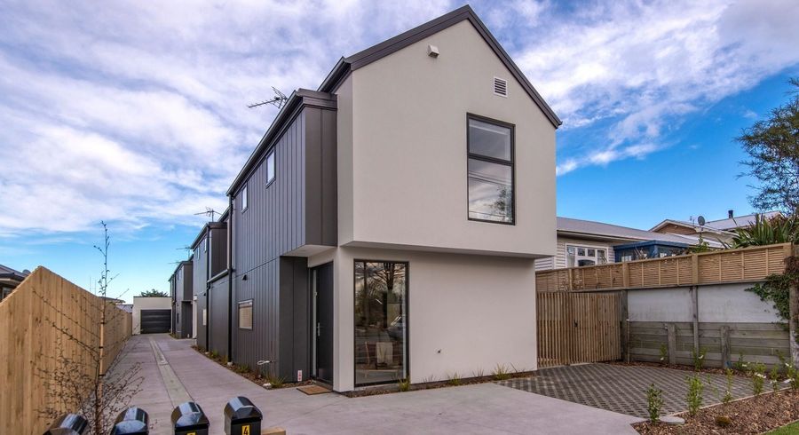  at 2/15 Waltham Road, Sydenham, Christchurch City, Canterbury