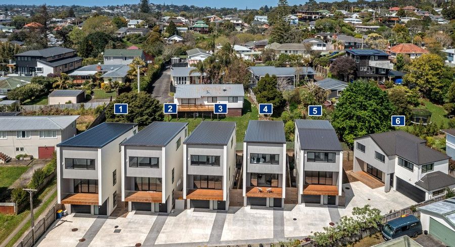  at 2/36 Tomo Street, New Lynn, Waitakere City, Auckland