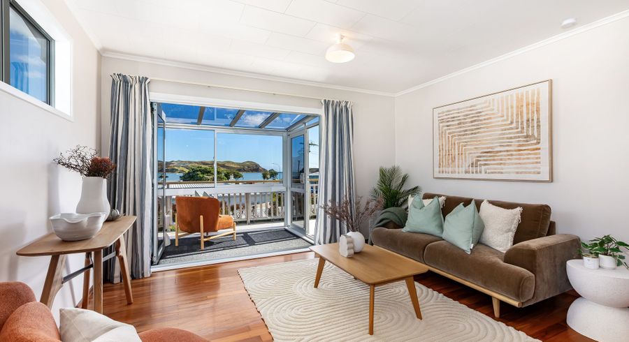  at 5A Beach Road, Plimmerton, Porirua, Wellington