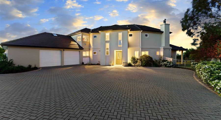  at 18 Bearing West Court, Paraparaumu