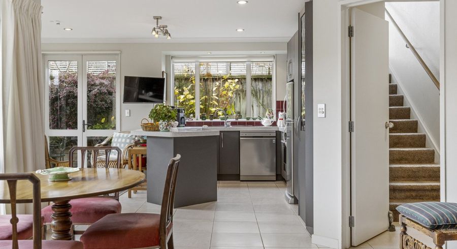  at 12a Gradwell Place, Two Mile Bay, Taupo, Waikato