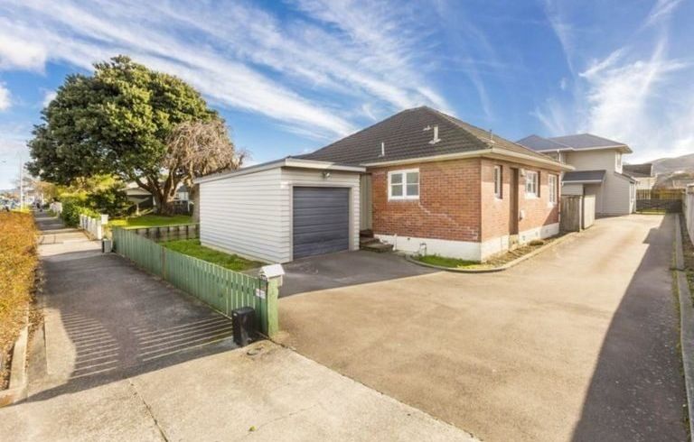  at 869A High Street, Boulcott, Lower Hutt, Wellington