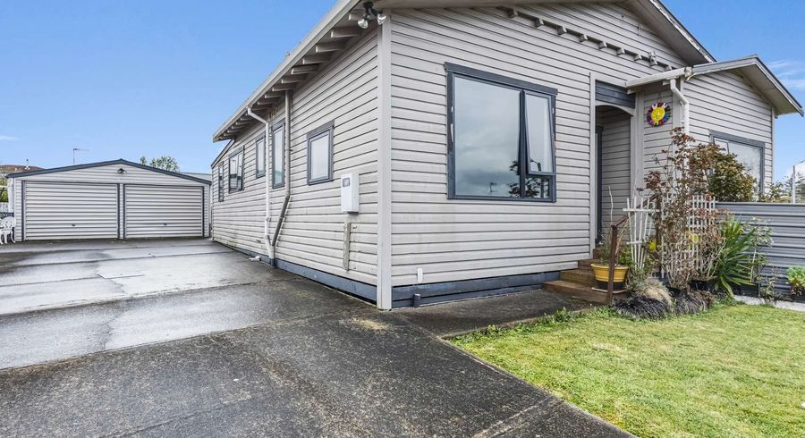 at 6 Porritt Place, Waipukurau, Waipukurau