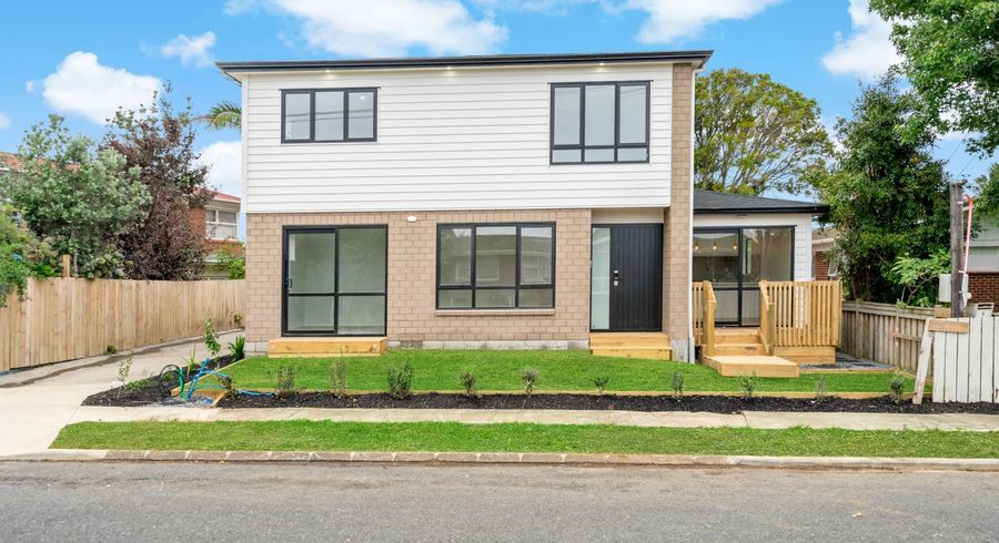  at 8A Lynette Place, Mangere, Auckland