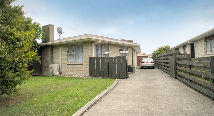  at 27 Meadowbrook Drive, Cloverlea, Palmerston North, Manawatu / Whanganui