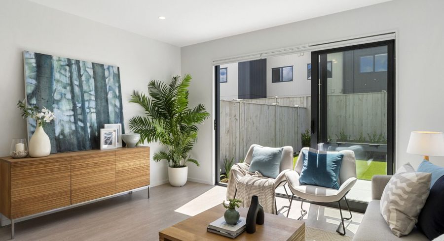  at 10 Paraone Crescent, Conifer Grove, Papakura, Auckland