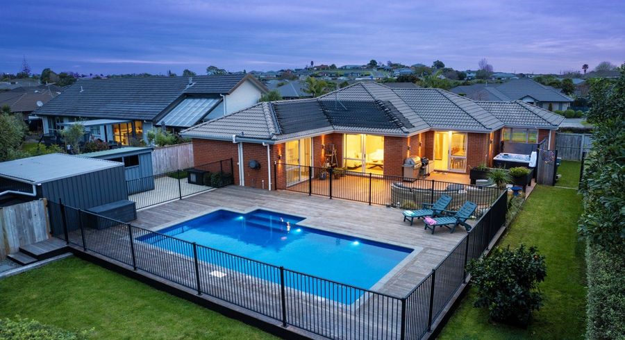  at 10 Searle Drive, Patumahoe, Franklin, Auckland