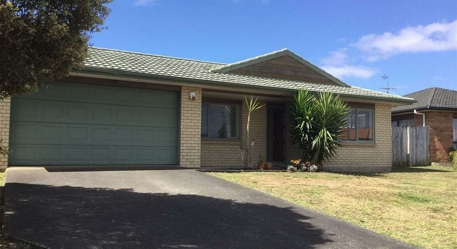  at 22 Newbegin Place, Weymouth, Manukau City, Auckland