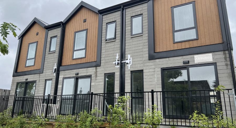  at 3/1 Hammond Street, Hamilton Central, Hamilton