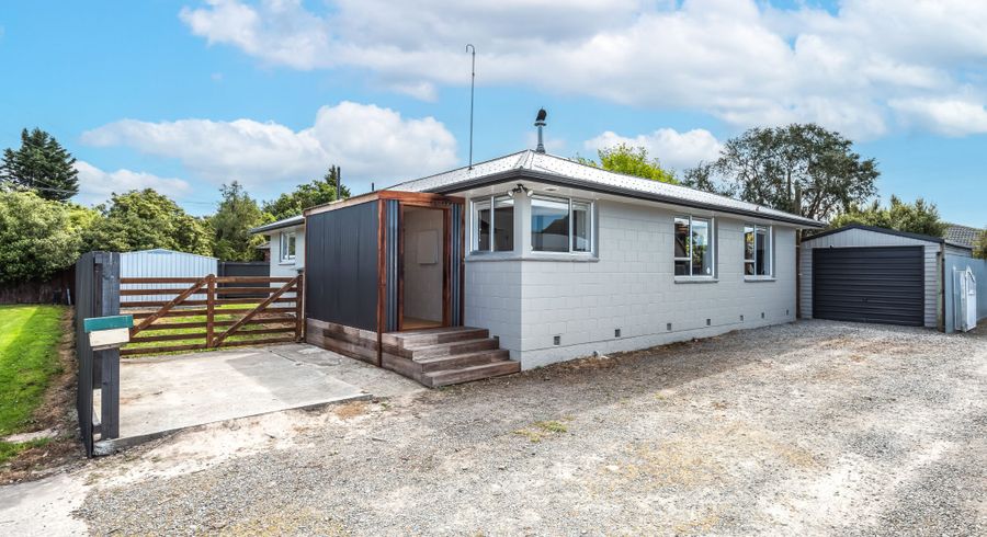 at 52 Woodend Road, Woodend, Woodend