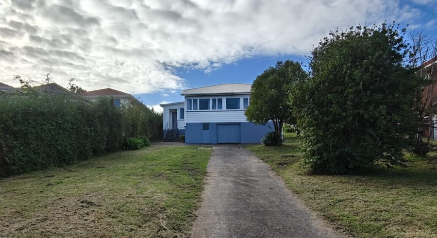  at 34 Tiverton Road, New Windsor, Auckland City, Auckland