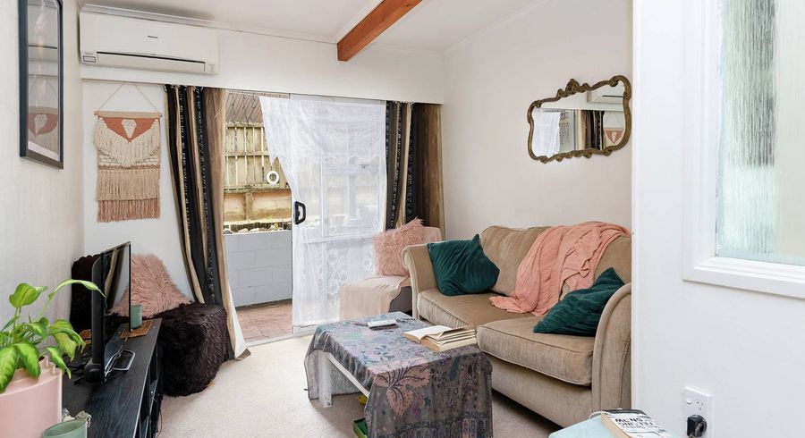  at 1/214 Moore street, Howick, Manukau City, Auckland