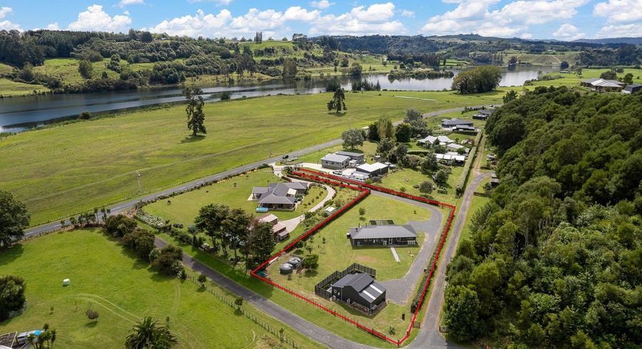  at 241 Horahora Road, Tirau