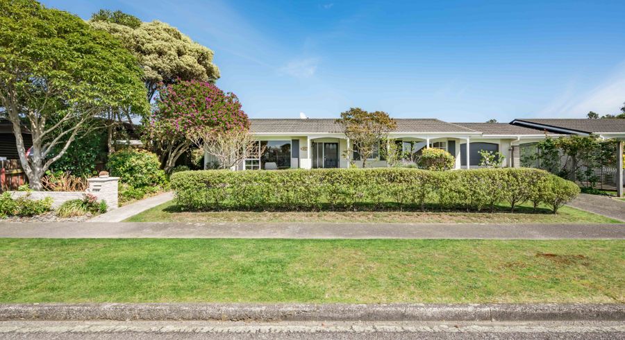  at 33 Rewarewa Crescent, Waikanae
