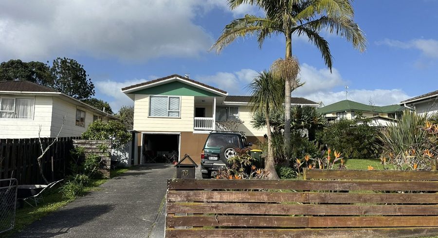  at 76 Rosewarne Cres, Glendene, Waitakere City, Auckland