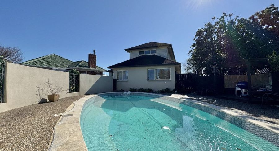  at 46 Tirimoana Road, Te Atatu South, Waitakere City, Auckland