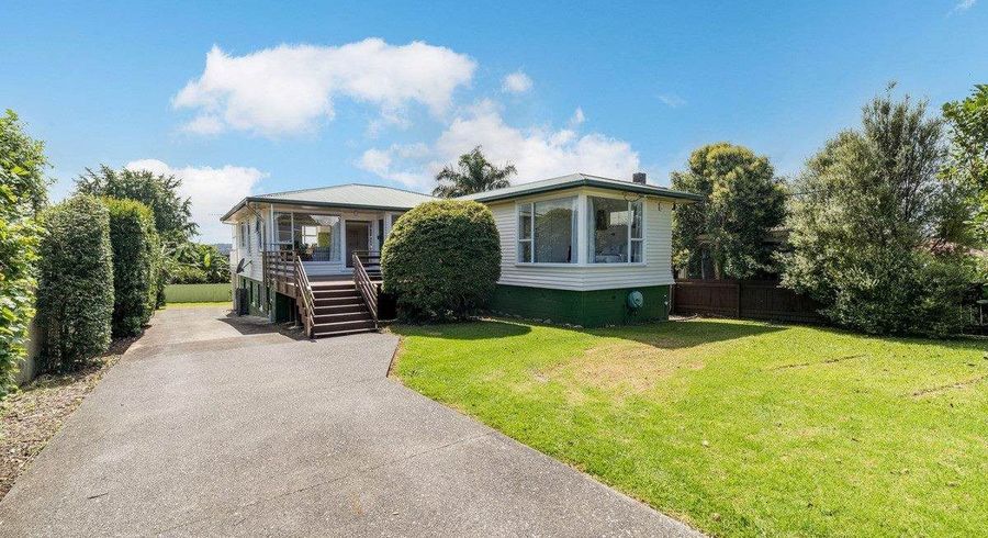  at 30 Gardner Avenue, New Lynn, Waitakere City, Auckland