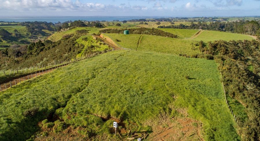  at 80 Grahams Beach Road, Manukau Heads, Āwhitu