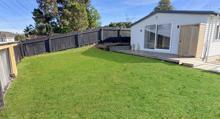  at 2/12 Kealy Road, Mount Wellington, Auckland City, Auckland
