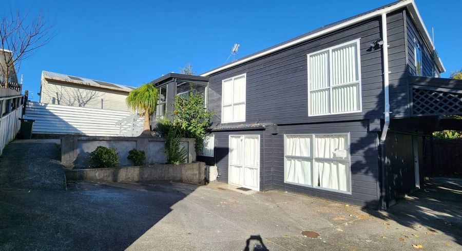  at 2/15A Kohiwi Road, Manurewa, Manukau City, Auckland